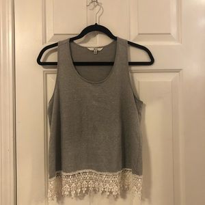 ✨ 3 for $25✨ Gray tank top with crochet detailing